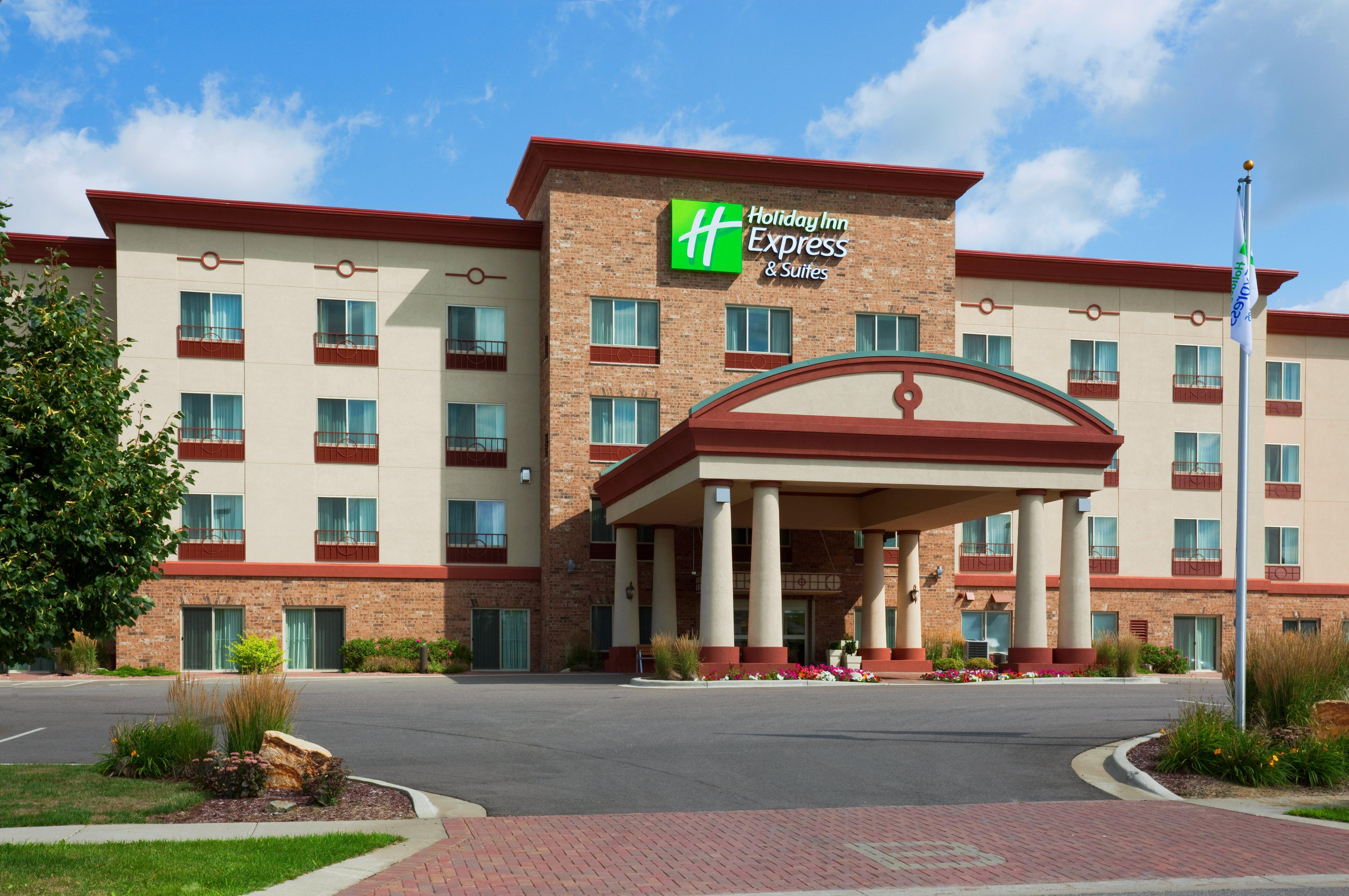 Holiday Inn Express & Suites Wausau By Ihg Weston Екстериор снимка