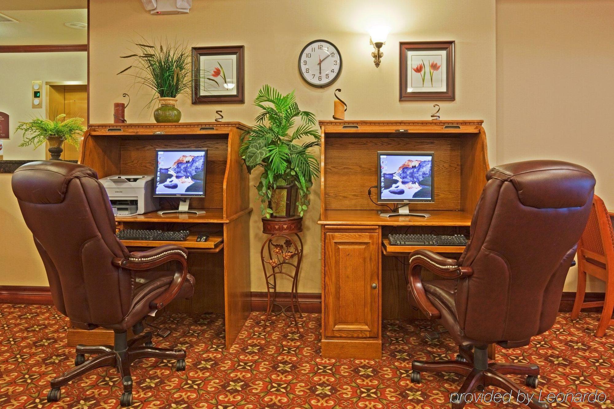 Holiday Inn Express & Suites Wausau By Ihg Weston Съоръжения снимка