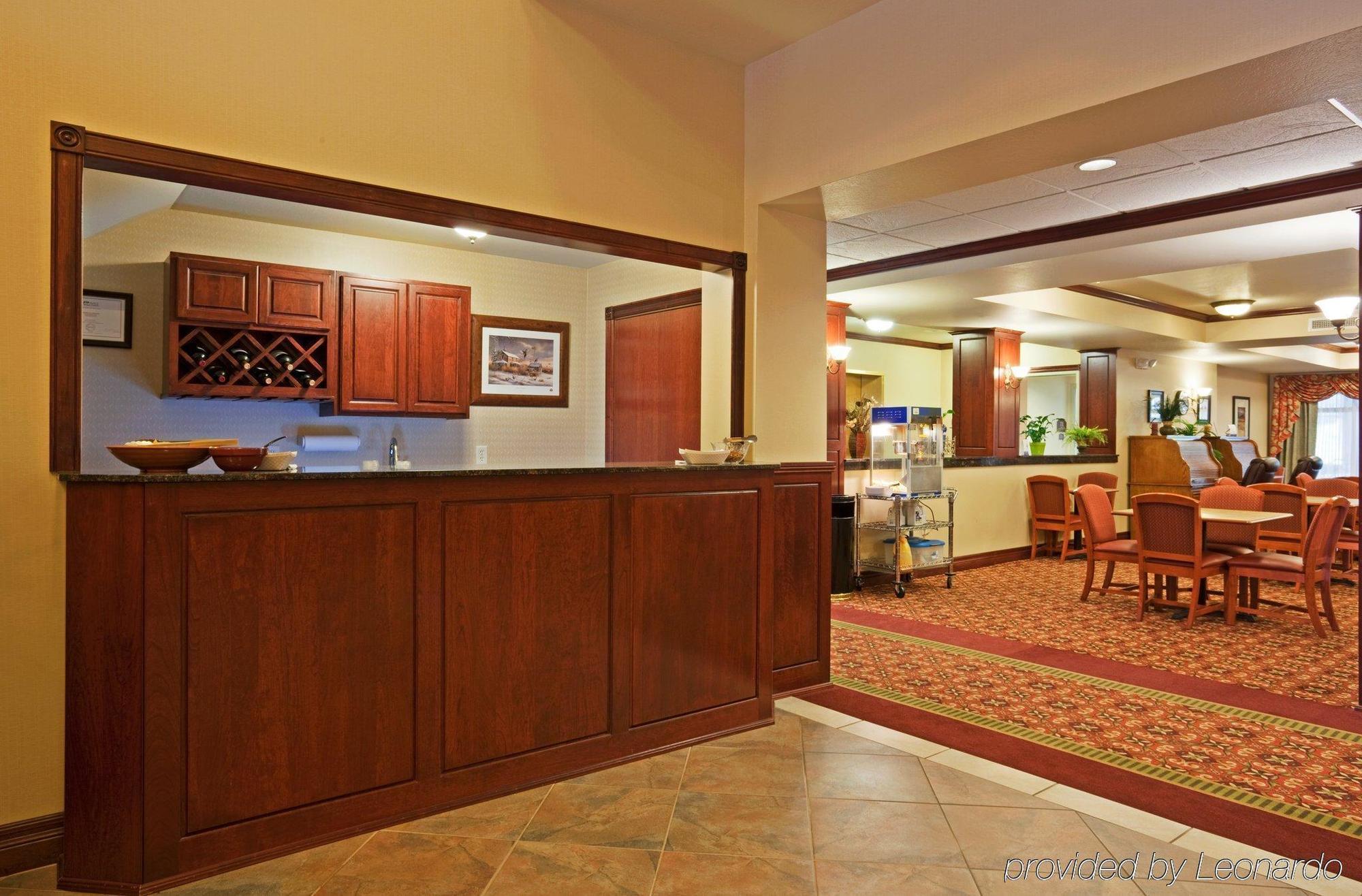 Holiday Inn Express & Suites Wausau By Ihg Weston Ресторант снимка