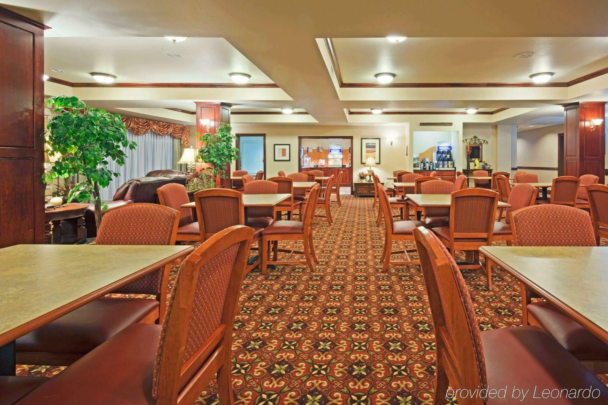 Holiday Inn Express & Suites Wausau By Ihg Weston Екстериор снимка