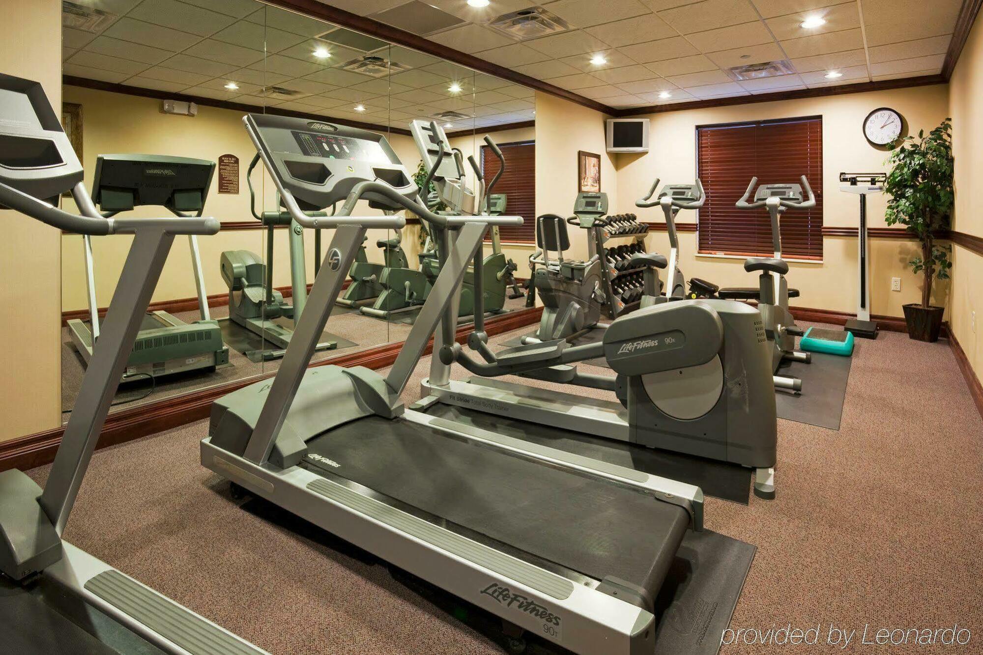 Holiday Inn Express & Suites Wausau By Ihg Weston Екстериор снимка